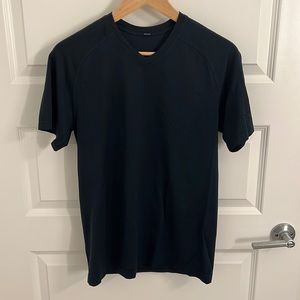 Lululemon Navy V-Neck Short Sleeve Shirt